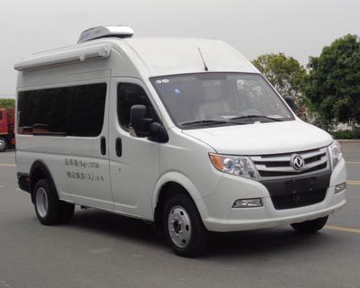 程力威牌CLW5041XLJEQ6型旅居车